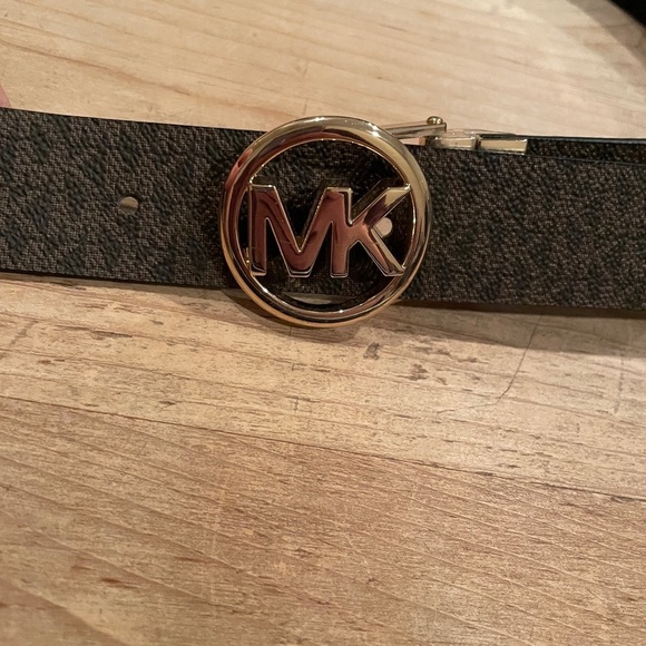 NWOT Women’s Michael Kors Gold Brown Black Reversible Belt Capsule Sz L main image 3